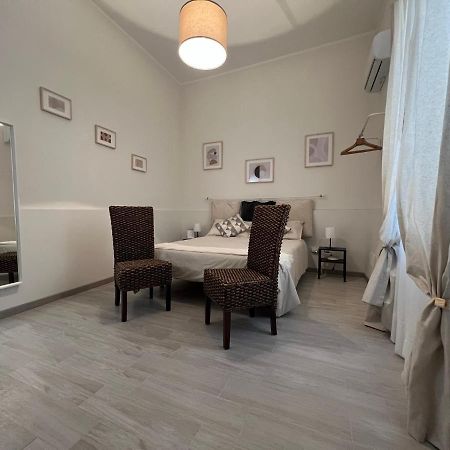 Zinbi'S House Apartment คาตาเนีย ภายนอก รูปภาพ