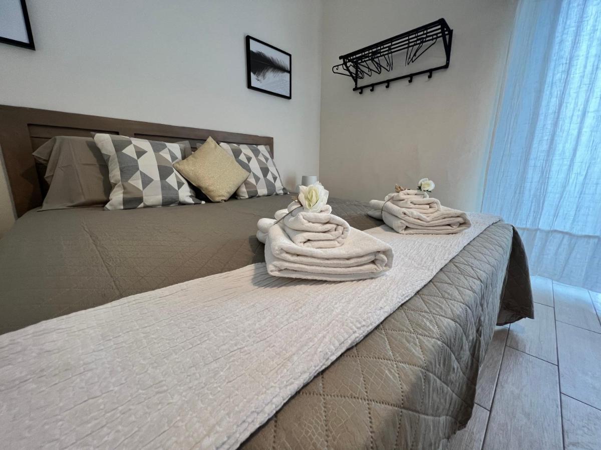 Zinbi'S House Apartment คาตาเนีย ภายนอก รูปภาพ