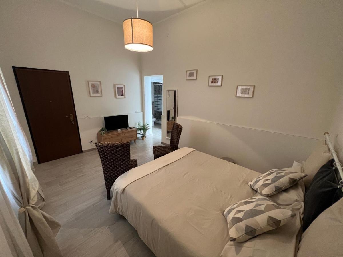 Zinbi'S House Apartment คาตาเนีย ภายนอก รูปภาพ
