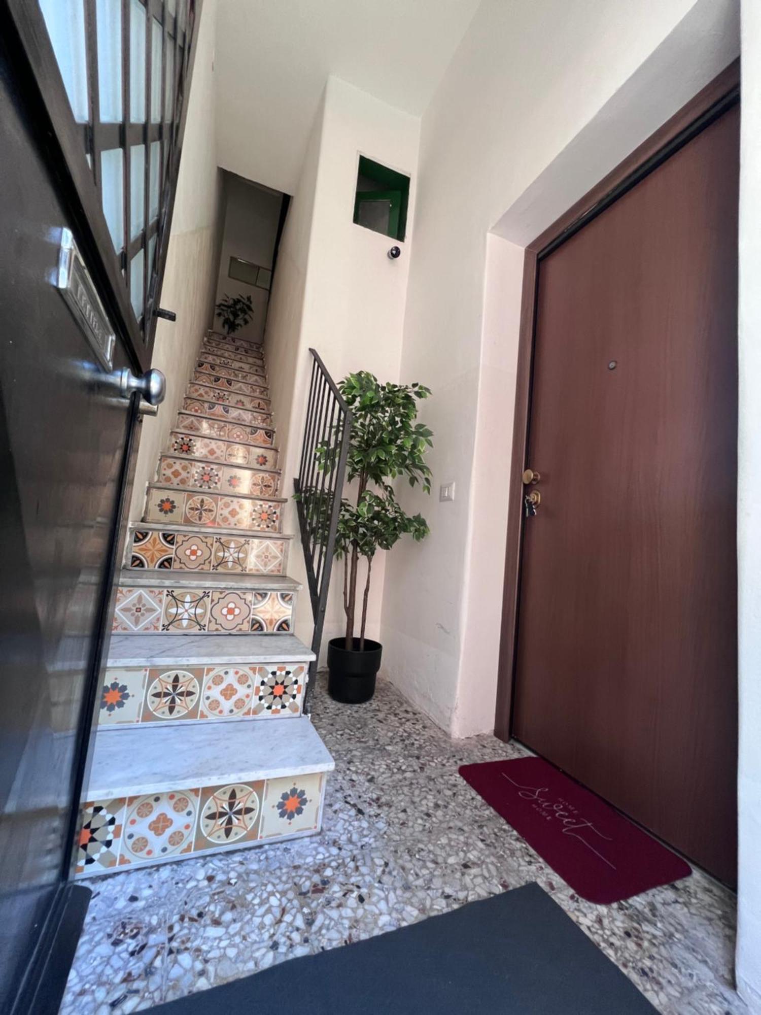 Zinbi'S House Apartment คาตาเนีย ภายนอก รูปภาพ